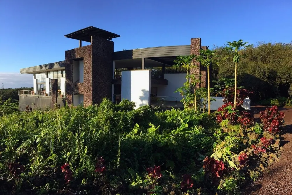 Scalesia Lodge - Isabela