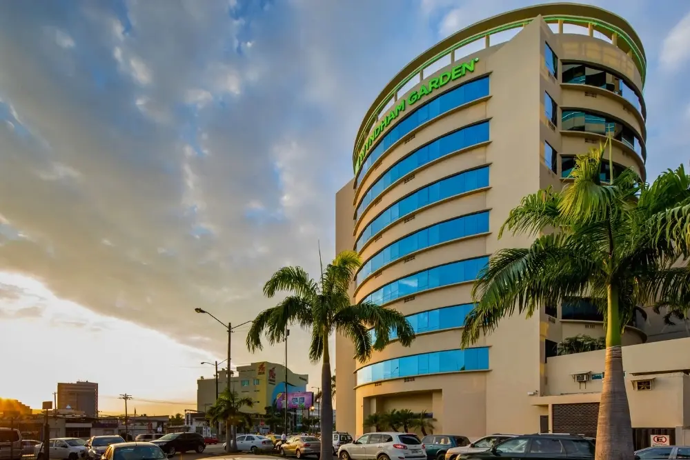 tour peru ecuador galapagos Hotel Wyndham Garden - Guayaquil